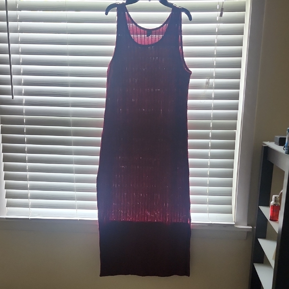 Elegant Sleeveless Burgundy Dress